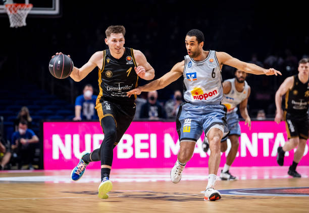 这也是年轻 这也是年轻