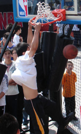 如今却在英 如今却在英